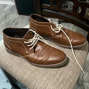 Men’s Brown with light stitching. Like new.